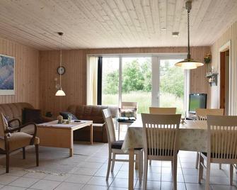 Beautiful Home In Vemb With Wifi - Vemb - Comedor