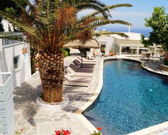 Petali Village Hotel - Apollonia - Pool