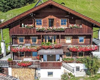 Apartment Tom by Interhome - Schlitters - Building