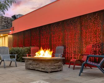 Best Western Plus Clocktower Inn - בילינגס - פטיו