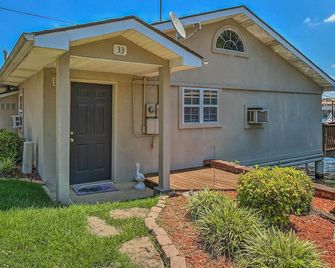 Boat Launch on Lake Hamilton Cozy Cottage! - Hot Springs - Outdoors view