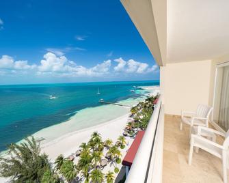 Grand Oasis Palm - Cancún - Balcony