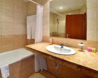 Mimosa Sunshine Hotel Cooee - Golden Sands