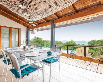 Domaine d'Orus - Piscine privée - Bédarieux - Balcon