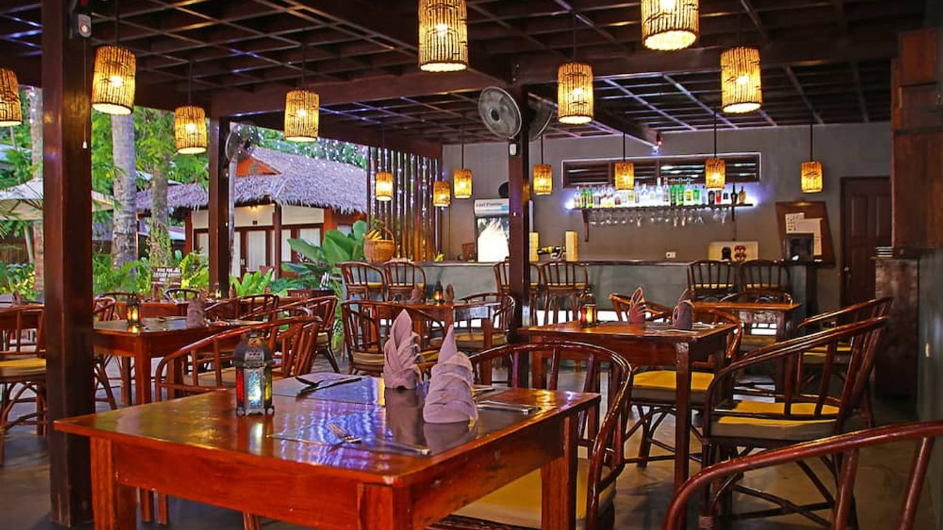Last Frontier Beach Resort-Adults Only