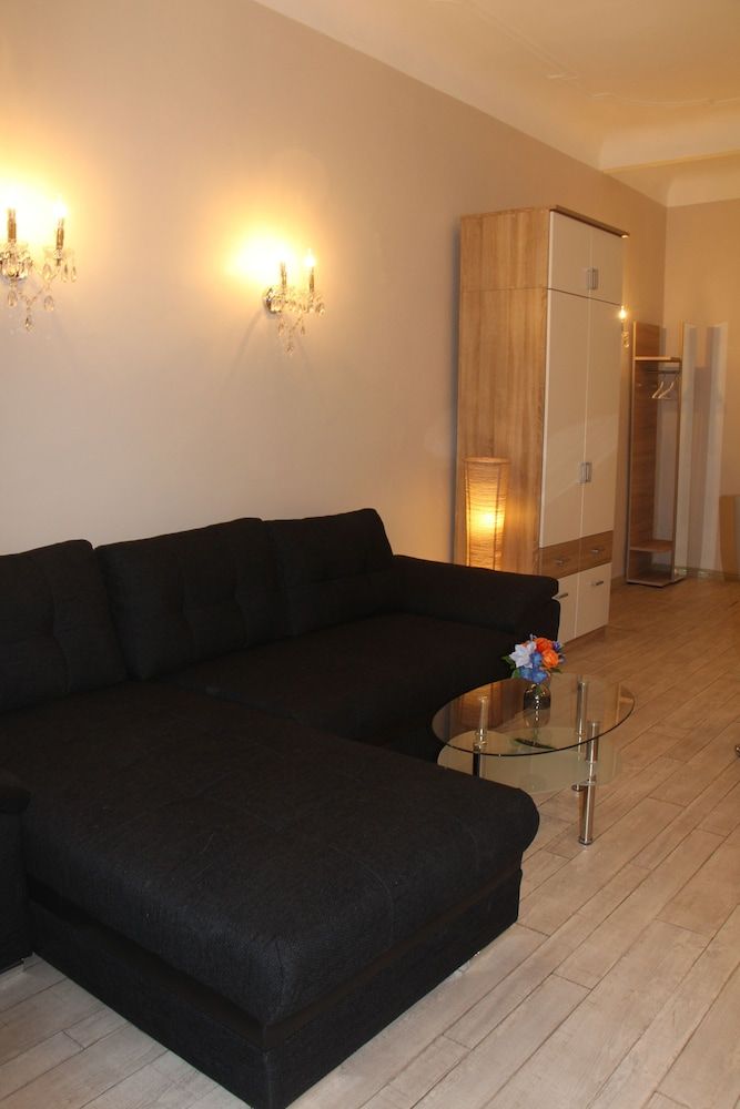 Stars Berlin Apartments Essener Straße - Berlin - Living room