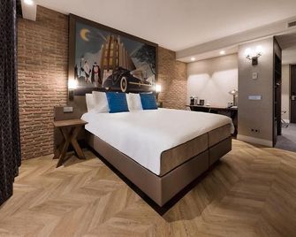 Grand Hotel Valies - Roermond - Schlafzimmer