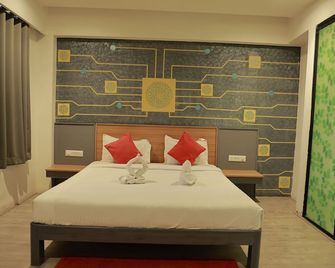 Hotel Sai Palkhi Niwara - Shirdi - Bedroom