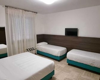 Hotel I Platani - Monteriggioni - Schlafzimmer