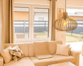 Ferienwohnung Pruggernglück - Pruggern - Living room