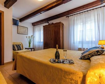 Hotel Ariel Silva - Venedig - Schlafzimmer
