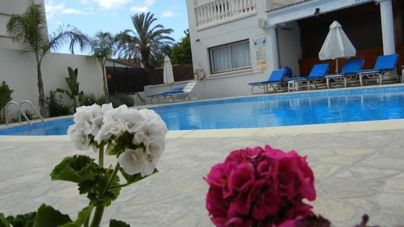 Tsialis Hotel Apartments