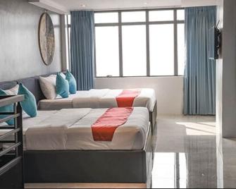 Skyloft Hotel - Manila - Bedroom