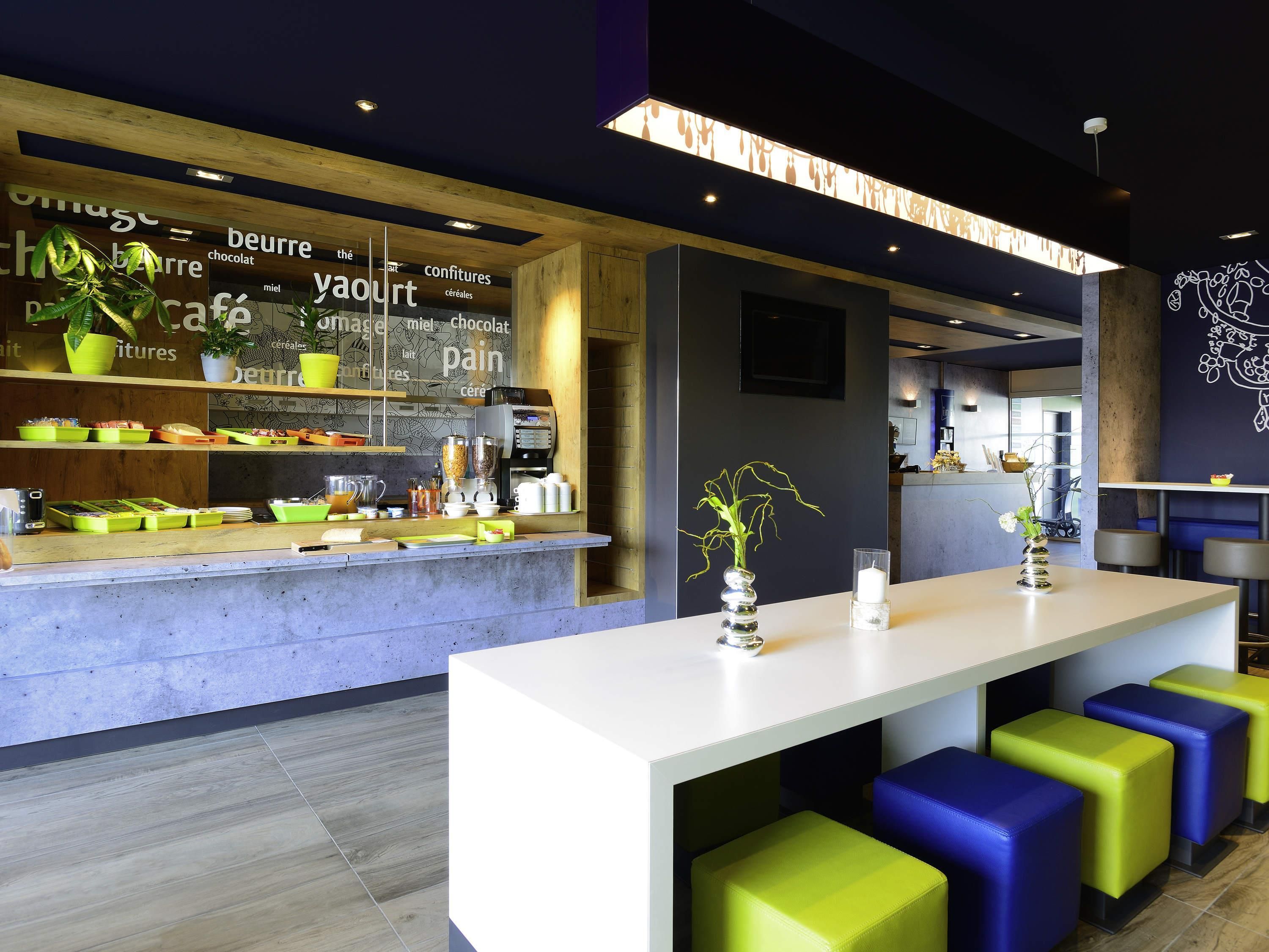ibis budget Cherbourg La Glacerie - שרבור-אוקטביל - בר
