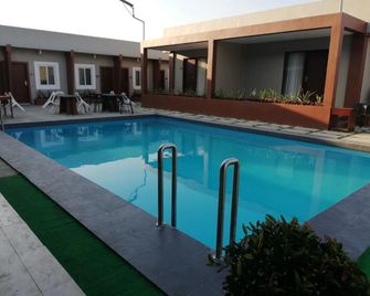 Sabine's Place - Masbate - Piscina