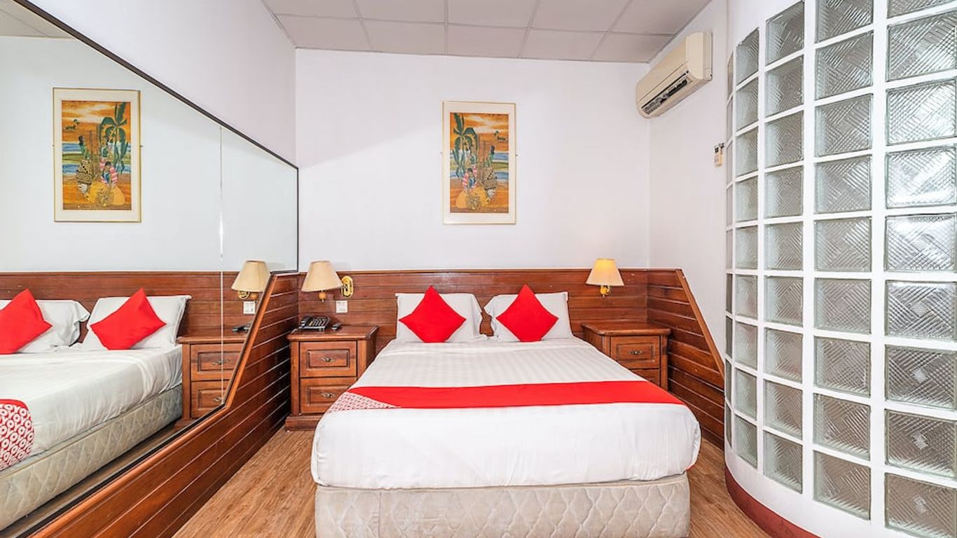 OYO 89864 Hotel Holiday Park