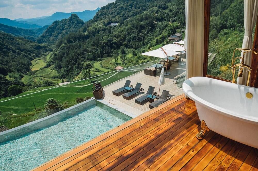 نمبر 5 فالي لودج