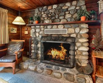 18 Le Fawn - North Wawona - Room amenity