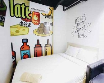 De Container Guest House - Banjarmasin - Bedroom