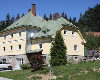 Das Alte Forsthaus Spiegelhütte Wohnung Wildbach - Lindberg - Gebäude