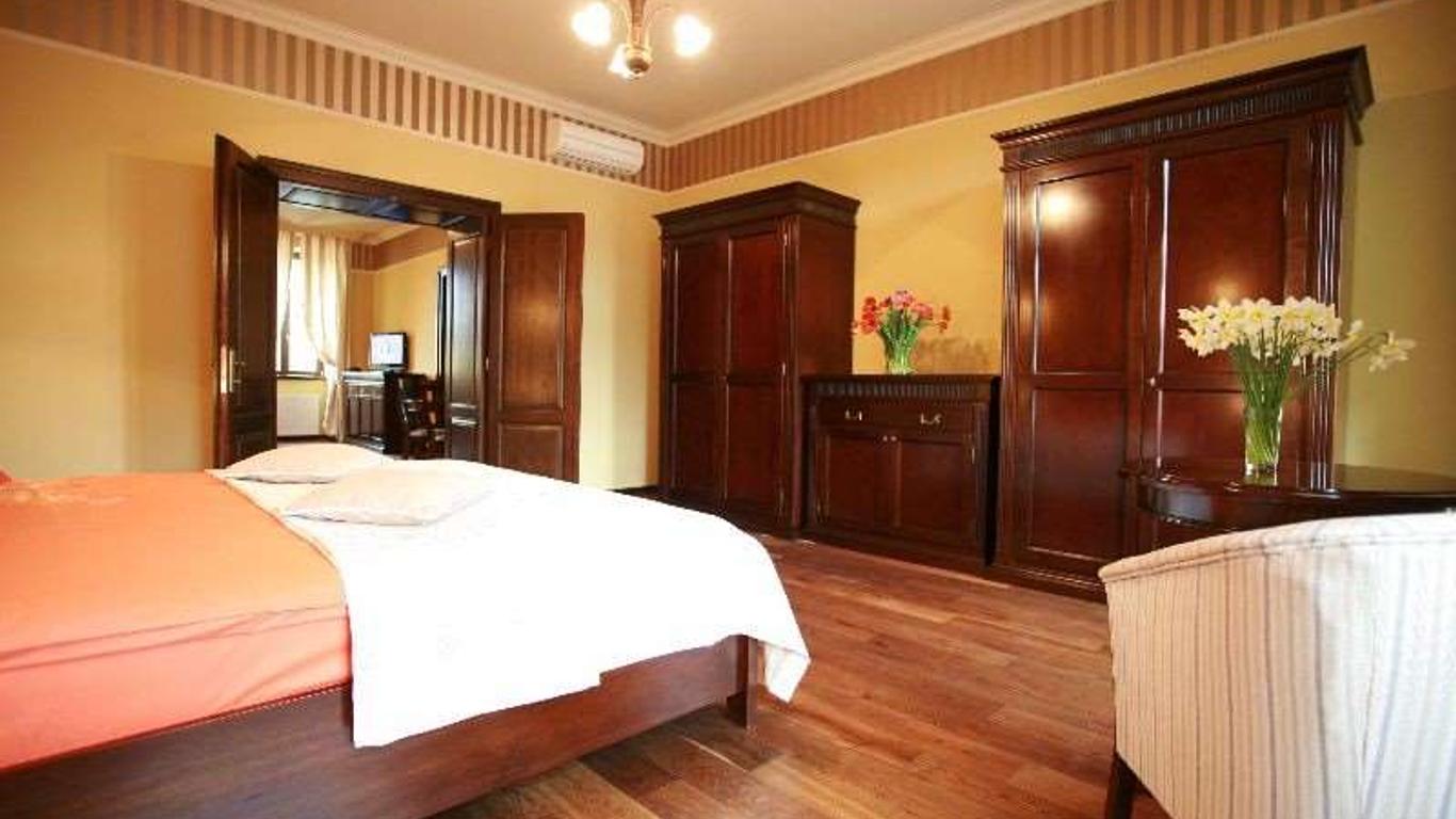 أبارتمنت هوتل أيزوفين رزيدينس