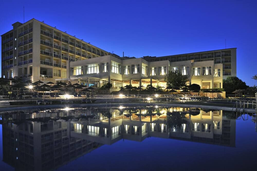 جلوباليس الميرانتي فاراجوت - ثيوداديلا دي منورقة - مبنى