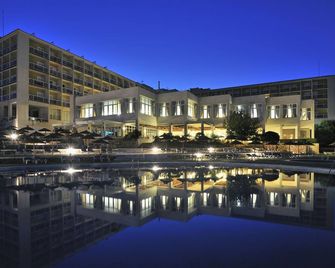 جلوباليس الميرانتي فاراجوت - ثيوداديلا دي منورقة - مبنى