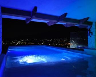 Villa Peñasco - Bernal - Alberca