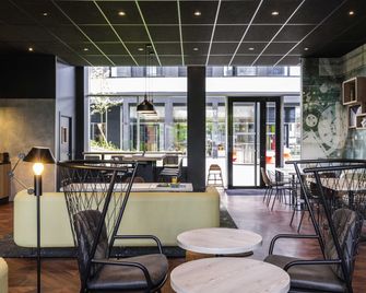 Aparthotel Adagio Access Palaiseau Saclay - Palaiseau - Dining room