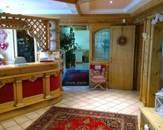 Chalet La Felce - Carisolo - Front desk