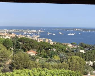 Appartement vue mer - Cannes - Edificio