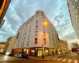 B&B Hotel Prague City - Prague - Building