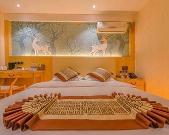 Suzhou Hotel - جيوتشيوان - غرفة نوم