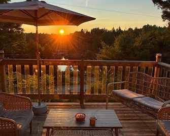 Waterfront with panoramic view - Rawdon - Balcony