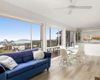Wataview - Gerringong - Wohnzimmer