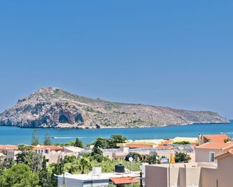 Sunrise Village Hotel - Platanias - Outdoor view