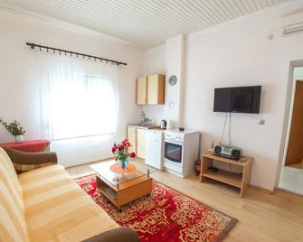 Apartments Tulipan - Mostar - Obývací pokoj