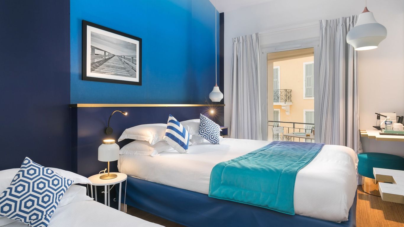 The Deck Hotel by Happyculture