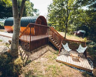 les Insolites de JSK - Saint-Léonard-des-Bois - Patio