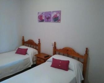 Hostal San Isidro - Zamora - Bedroom