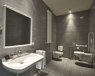 Casalgrande Hotel - Salvaterra - Bathroom