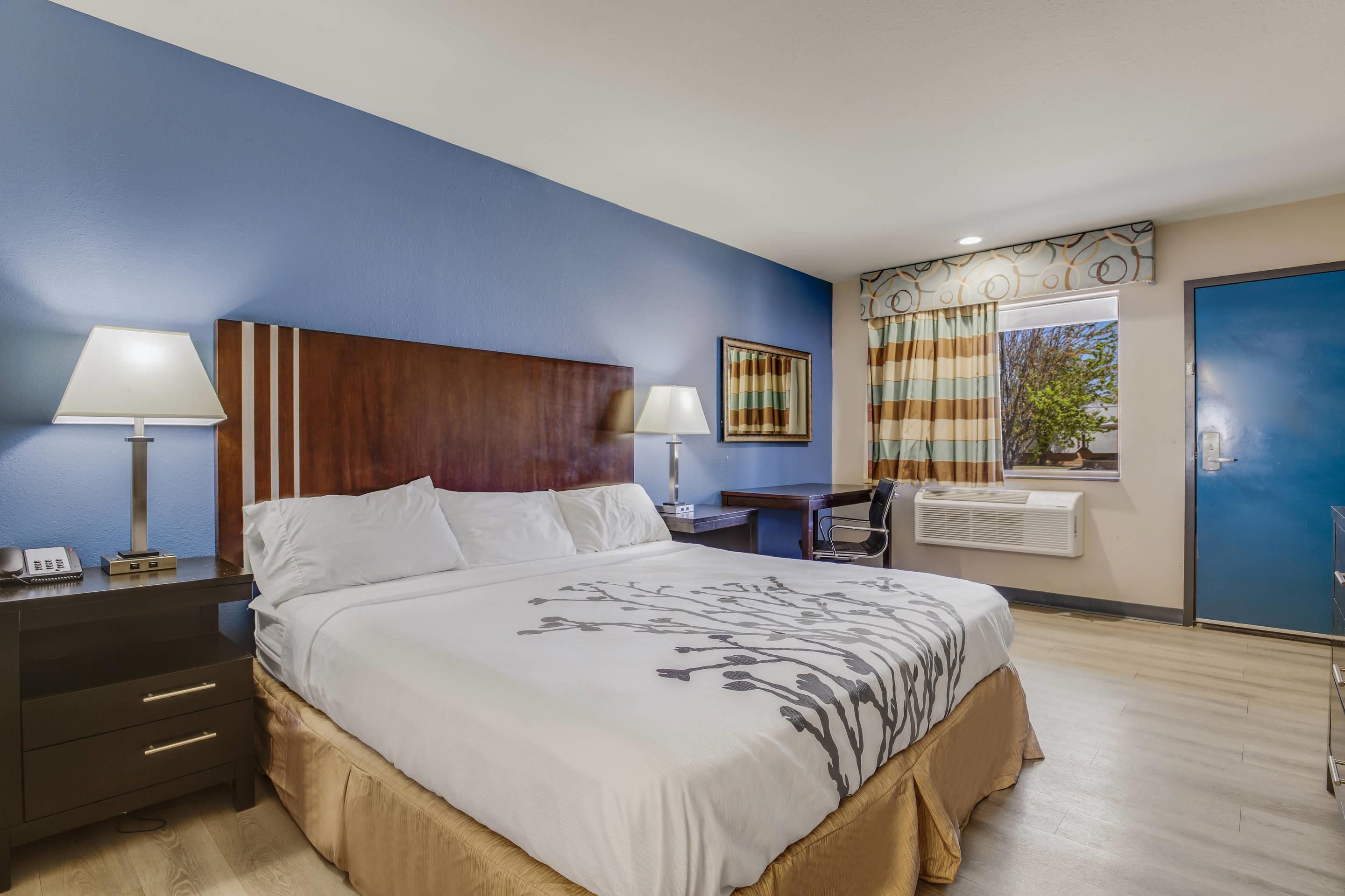 Econo Lodge Inn & Suites Enid South - Enid - Спальня