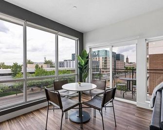 Gorgeous Central City 2bd 2ba - סולט לייק סיטי - מרפסת