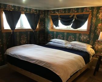 Great Cayuga Lake House Complex For Families, Reunions, Or Just Relaxing! - Trumansburg - Bedroom