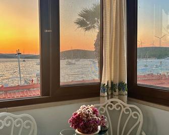 Pangea Sigacik Suite Hotel & Bistro - Seferihisar - Balcon