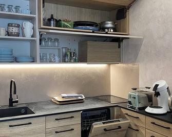 Les Ours polaires - possibility of private garage under the building! - Tignes - Kitchen