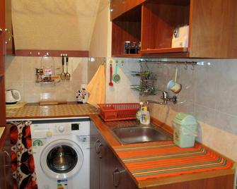 Cozy quiet studio apartment in central Varna - Varna - Kitchen