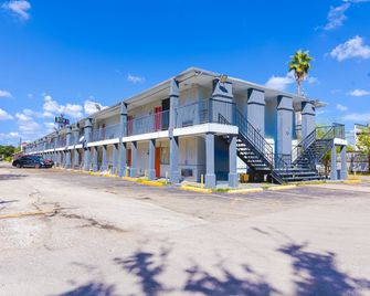 OYO Hotel Houston, Tx Near Medical Center Nrg Stadium - Houston - Edificio