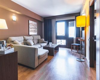 Hotel Adonis Plaza - Santa Cruz de Tenerife - Oturma odası
