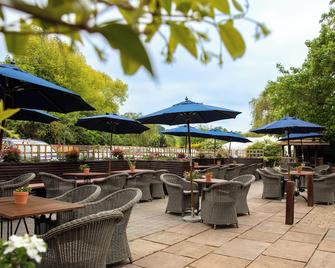 Cromwell Arms Country Pub with Rooms - Romsey - Restaurante